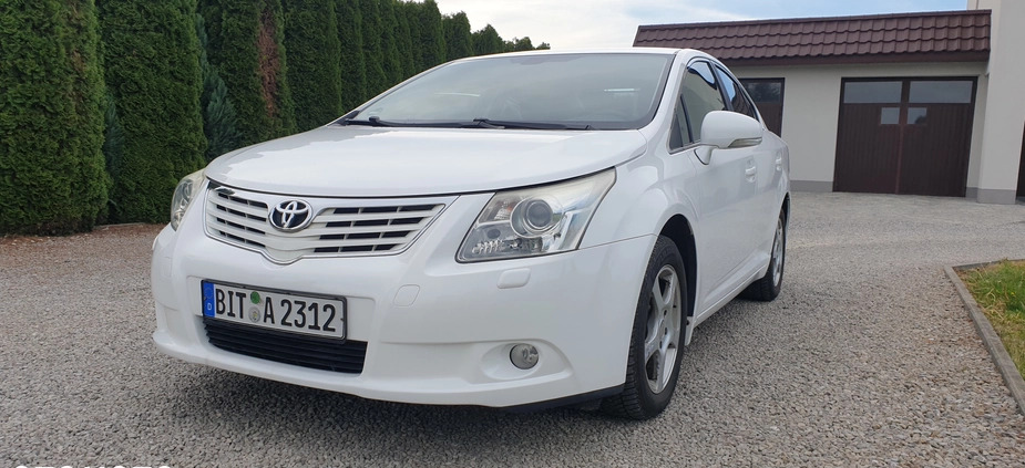 Toyota Avensis cena 25900 przebieg: 238000, rok produkcji 2009 z Sandomierz małe 529